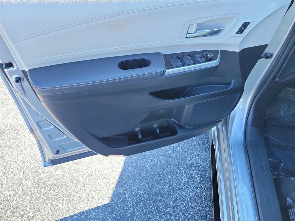 2025 Toyota Sienna Platinum 7 Passenger