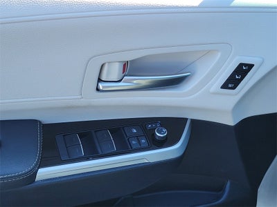 2025 Toyota Sienna Platinum 7 Passenger