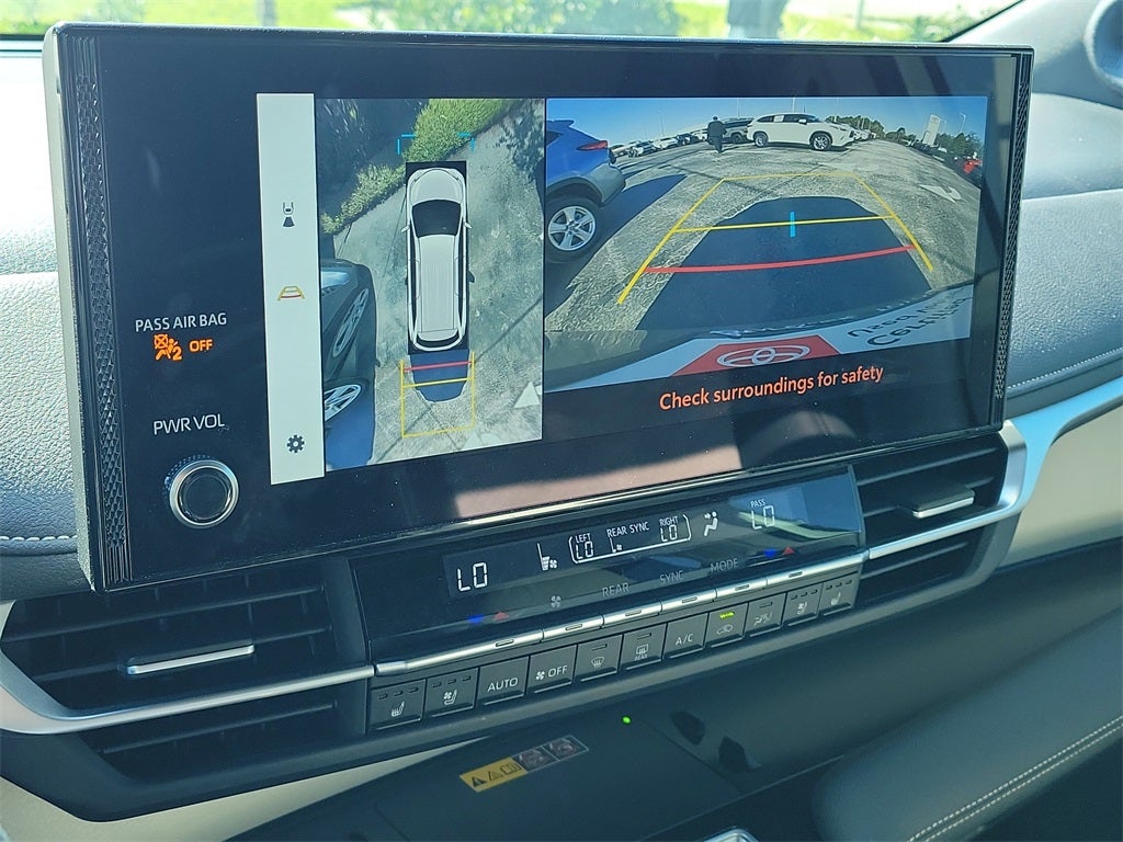 2025 Toyota Sienna Platinum 7 Passenger