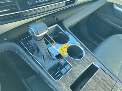 2025 Toyota Sienna Platinum 7 Passenger