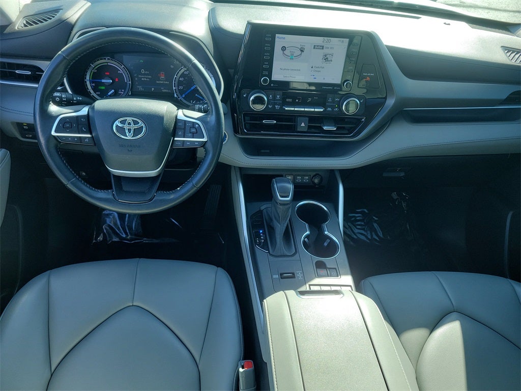 2022 Toyota Highlander Hybrid XLE