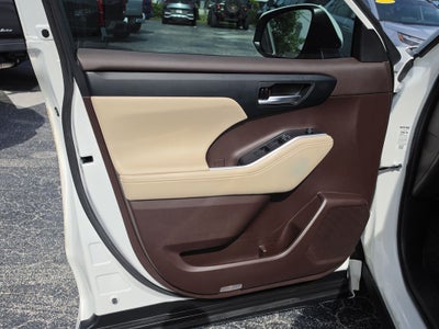 2021 Toyota Highlander XLE