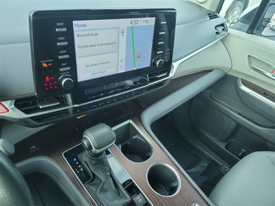 2023 Toyota Sienna XLE