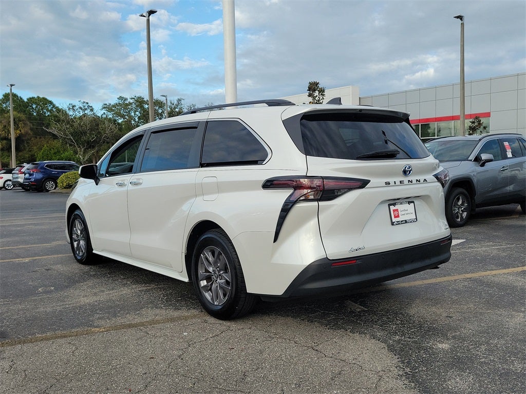 2023 Toyota Sienna XLE