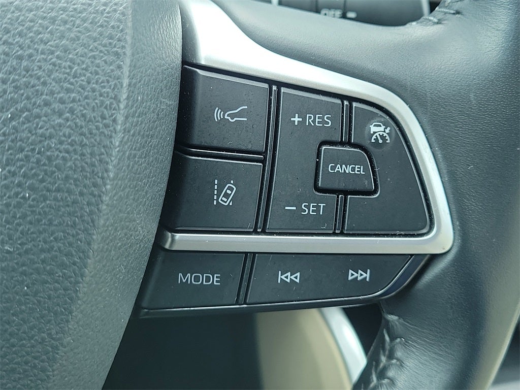 2024 Toyota Highlander Hybrid XLE