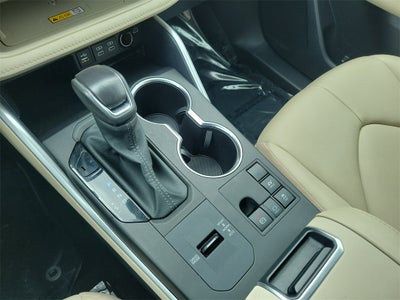 2024 Toyota Highlander Hybrid XLE