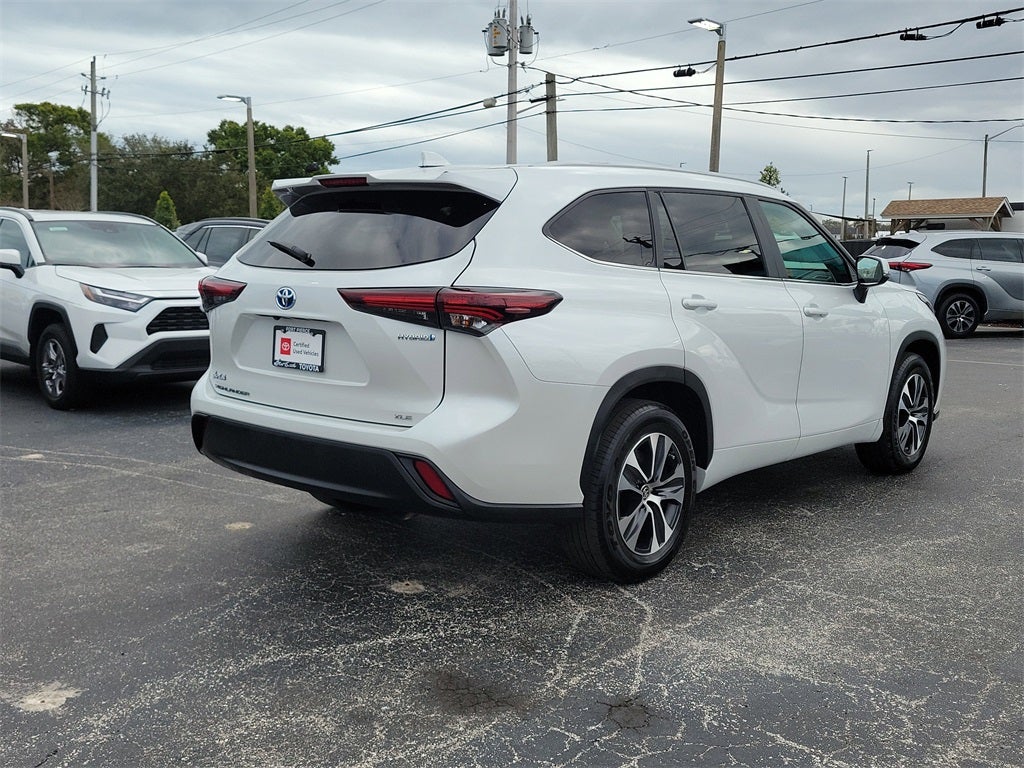 2024 Toyota Highlander Hybrid XLE