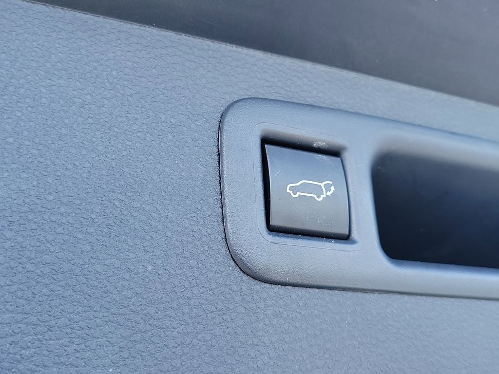 2025 Toyota Highlander Hybrid XLE