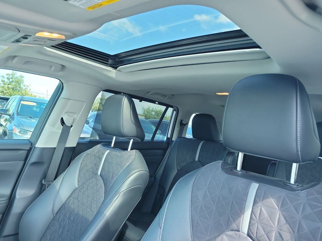 2025 Toyota Highlander Hybrid XLE