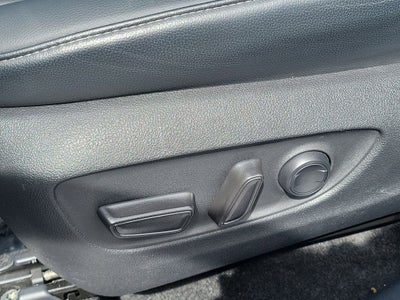 2025 Toyota Highlander Hybrid XLE