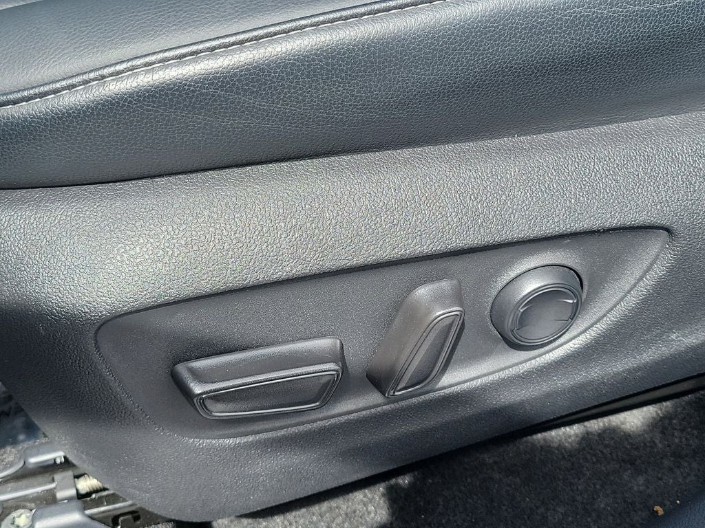 2025 Toyota Highlander Hybrid XLE