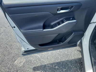 2025 Toyota Highlander Hybrid XLE