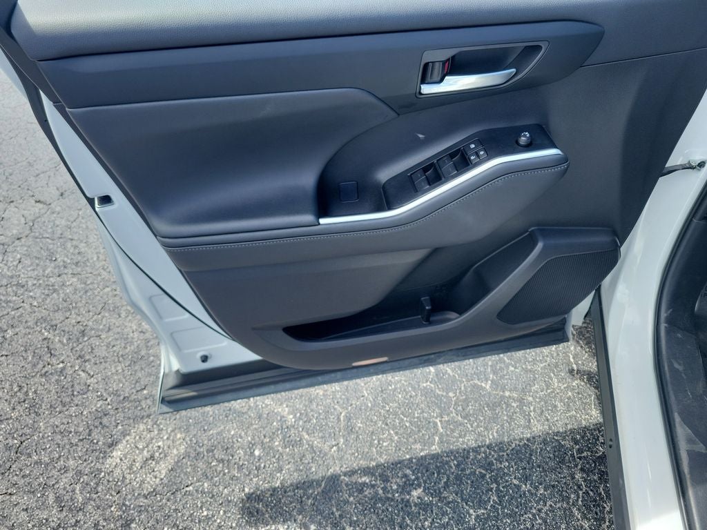 2025 Toyota Highlander Hybrid XLE