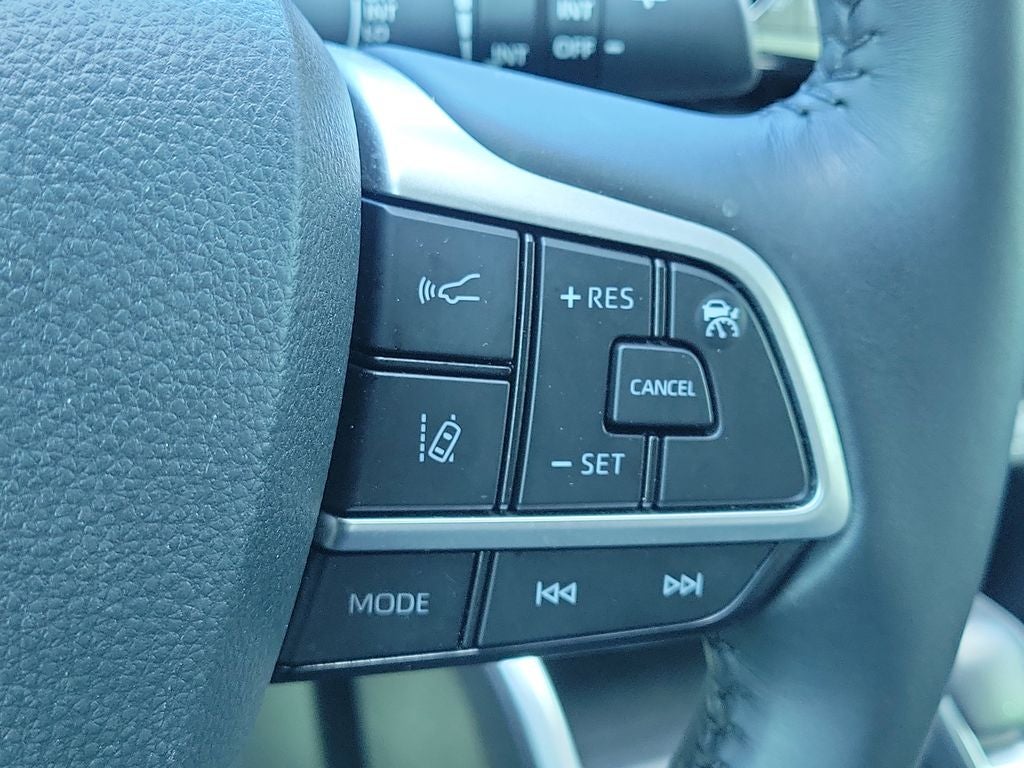 2025 Toyota Highlander Hybrid XLE