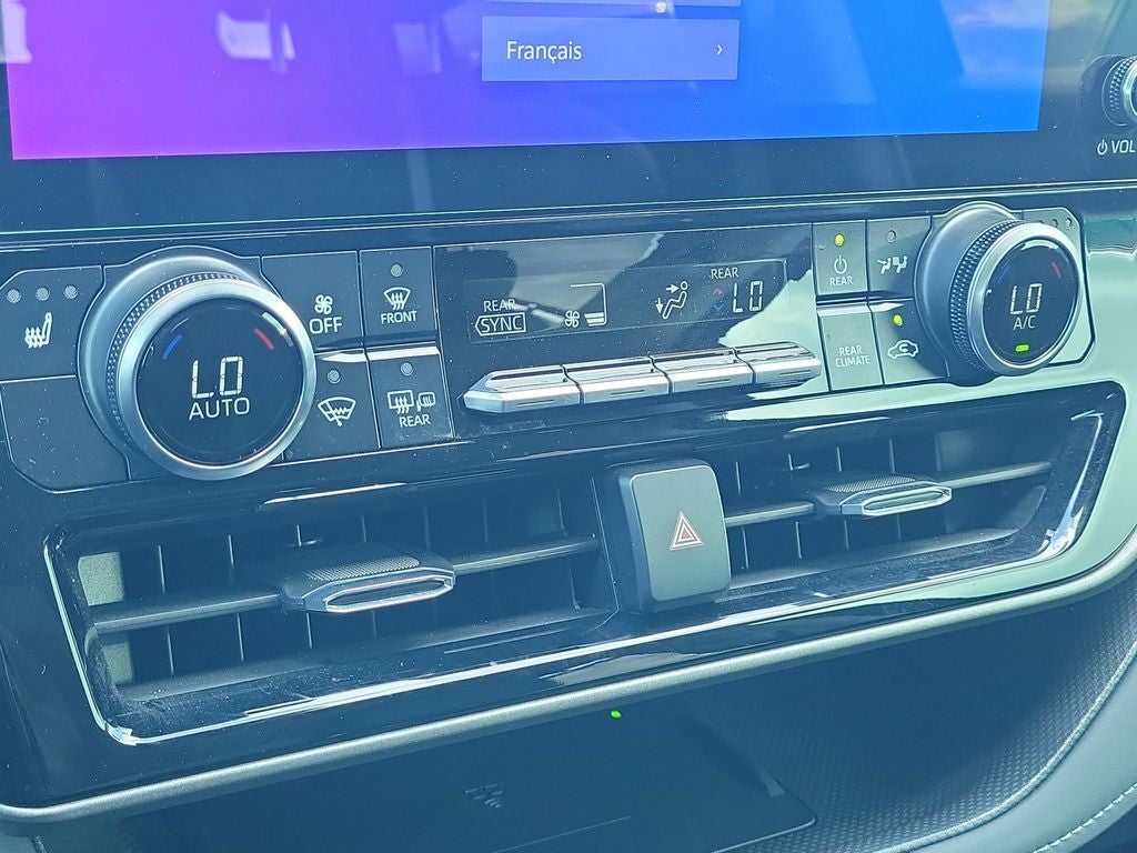 2025 Toyota Highlander Hybrid XLE