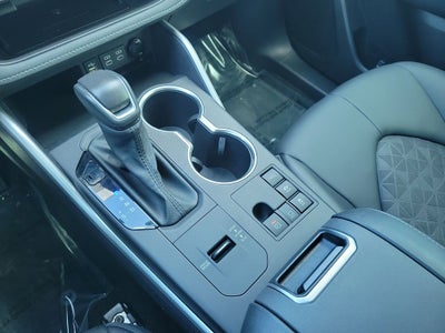 2025 Toyota Highlander Hybrid XLE