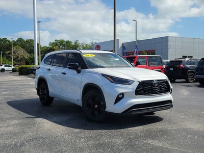 2025 Toyota Highlander Hybrid XLE