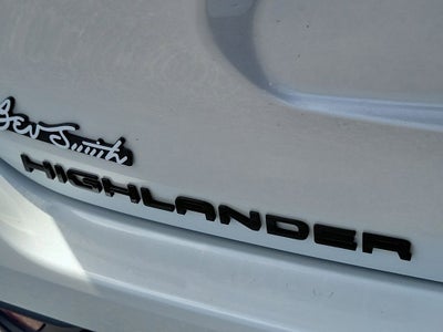 2025 Toyota Highlander Hybrid XLE