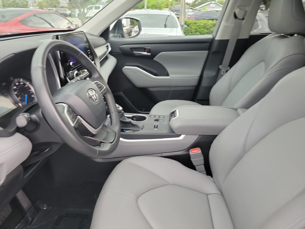 2026 Toyota Highlander Hybrid XLE