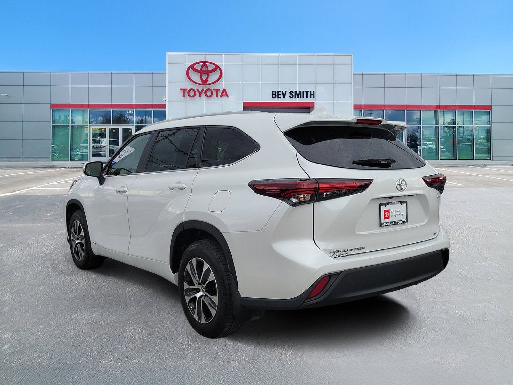 2026 Toyota Highlander Hybrid XLE