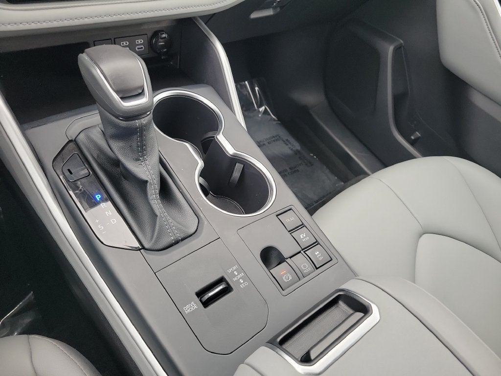 2026 Toyota Highlander Hybrid XLE