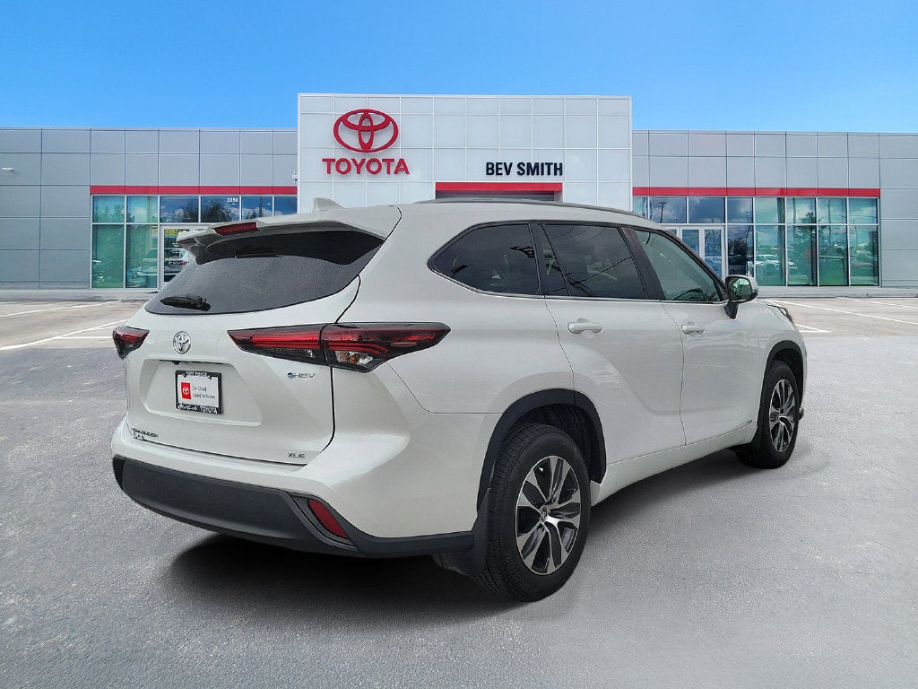 2026 Toyota Highlander Hybrid XLE