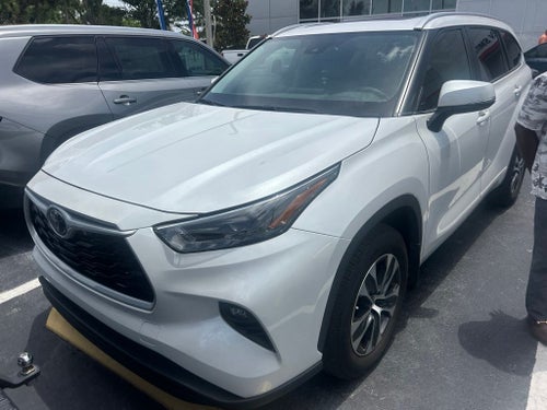 2025 Toyota Highlander XLE