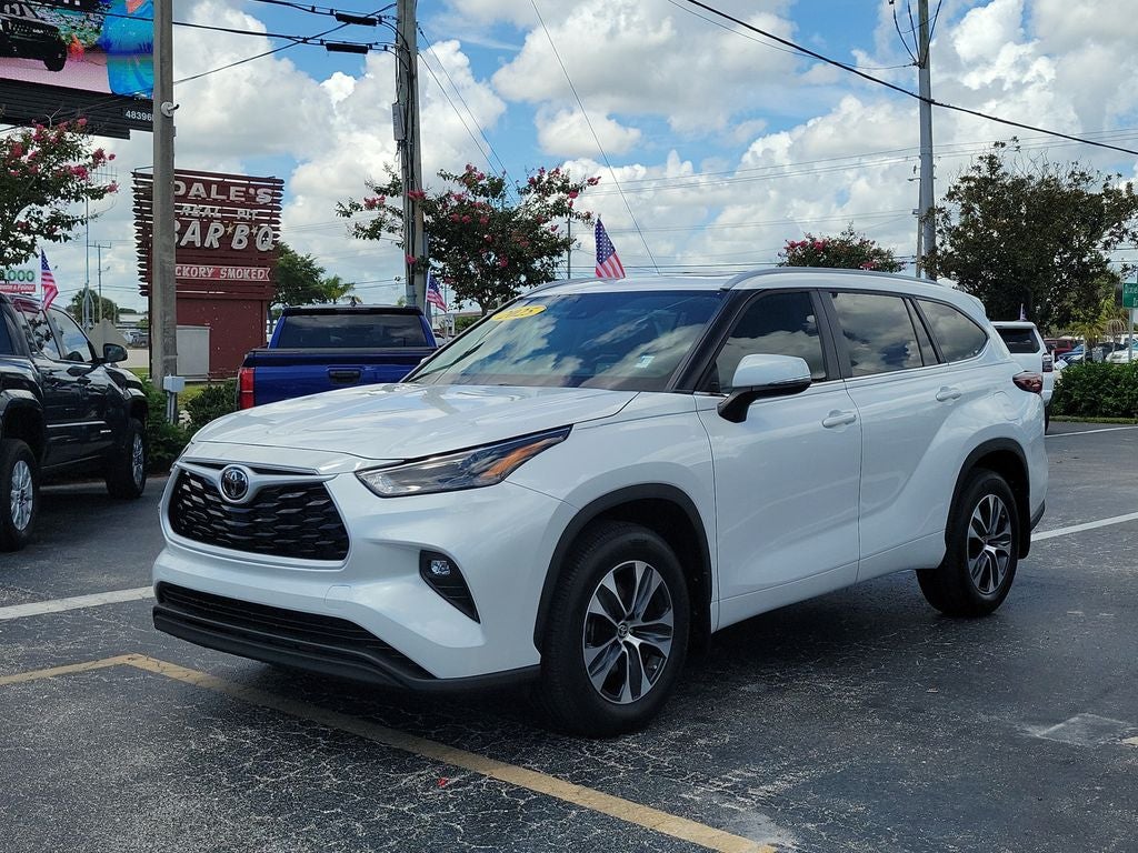 2025 Toyota Highlander XLE