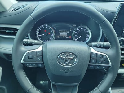 2025 Toyota Highlander XLE