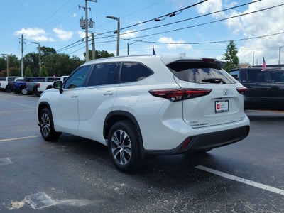 2025 Toyota Highlander XLE