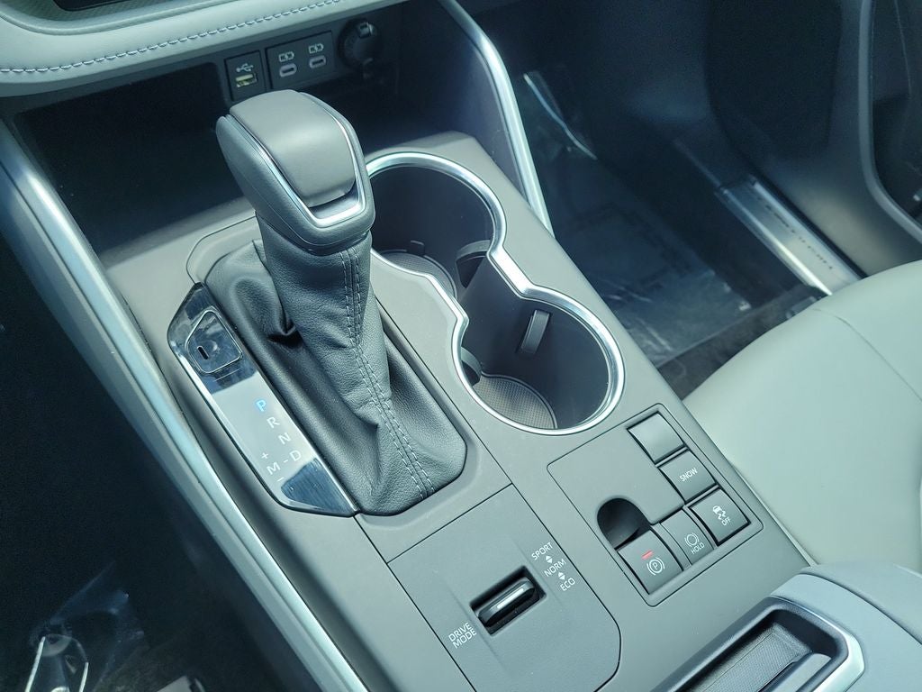 2025 Toyota Highlander XLE