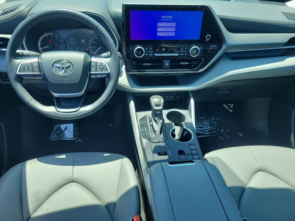 2025 Toyota Highlander XLE