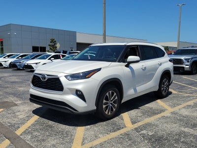 2025 Toyota Highlander XLE