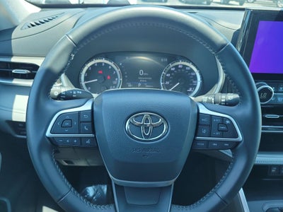 2025 Toyota Highlander XLE