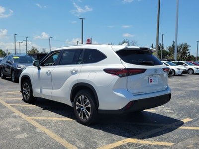 2025 Toyota Highlander XLE