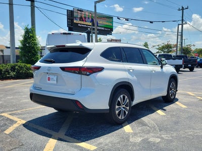 2025 Toyota Highlander XLE