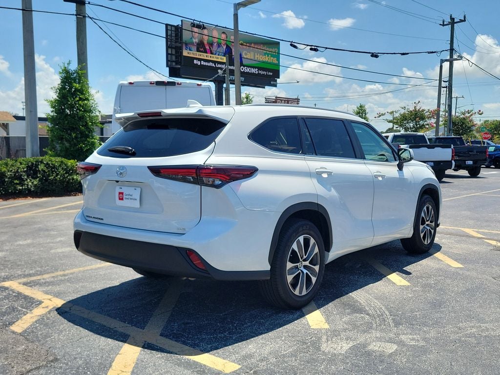 2025 Toyota Highlander XLE