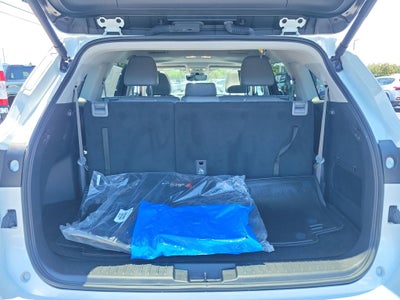 2025 Toyota Highlander XLE