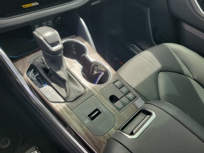 2024 Toyota Highlander Platinum