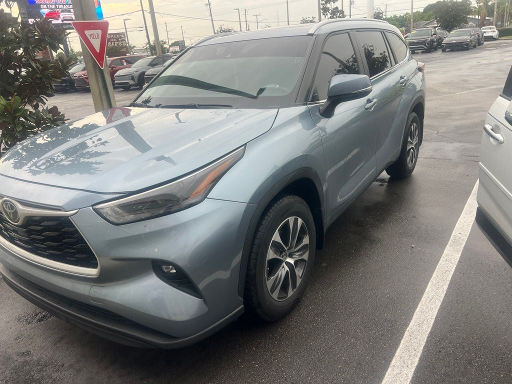 2024 Toyota Highlander XLE