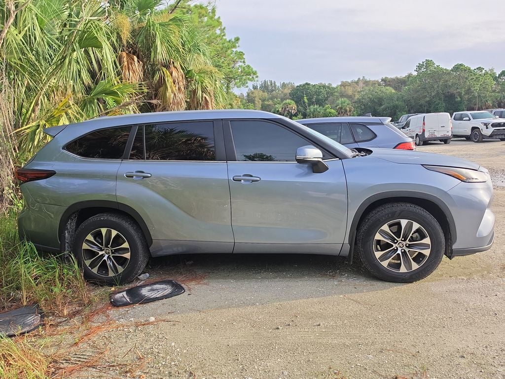 2024 Toyota Highlander XLE
