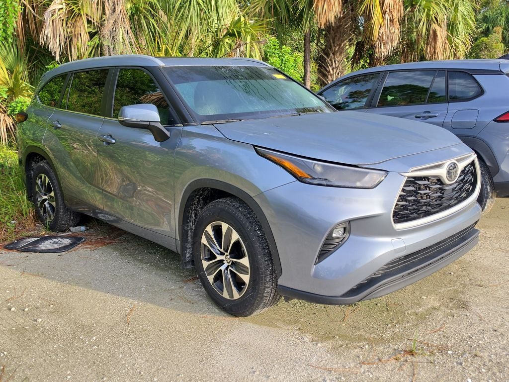 2024 Toyota Highlander XLE