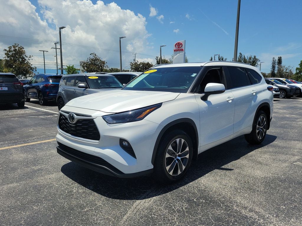 2023 Toyota Highlander XLE