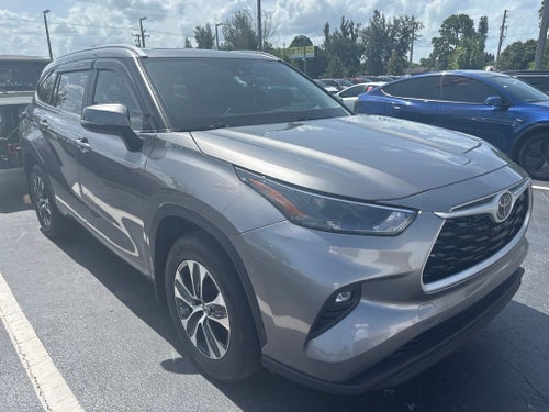 2025 Toyota Highlander XLE