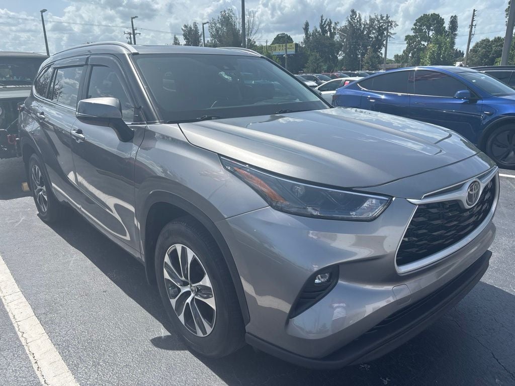 2025 Toyota Highlander XLE