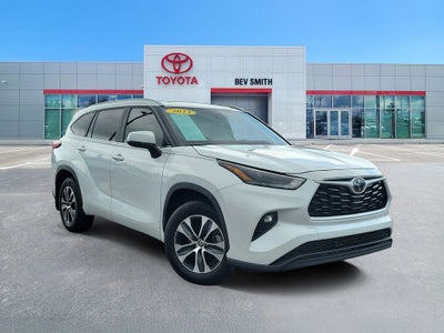 2023 Toyota Highlander XLE