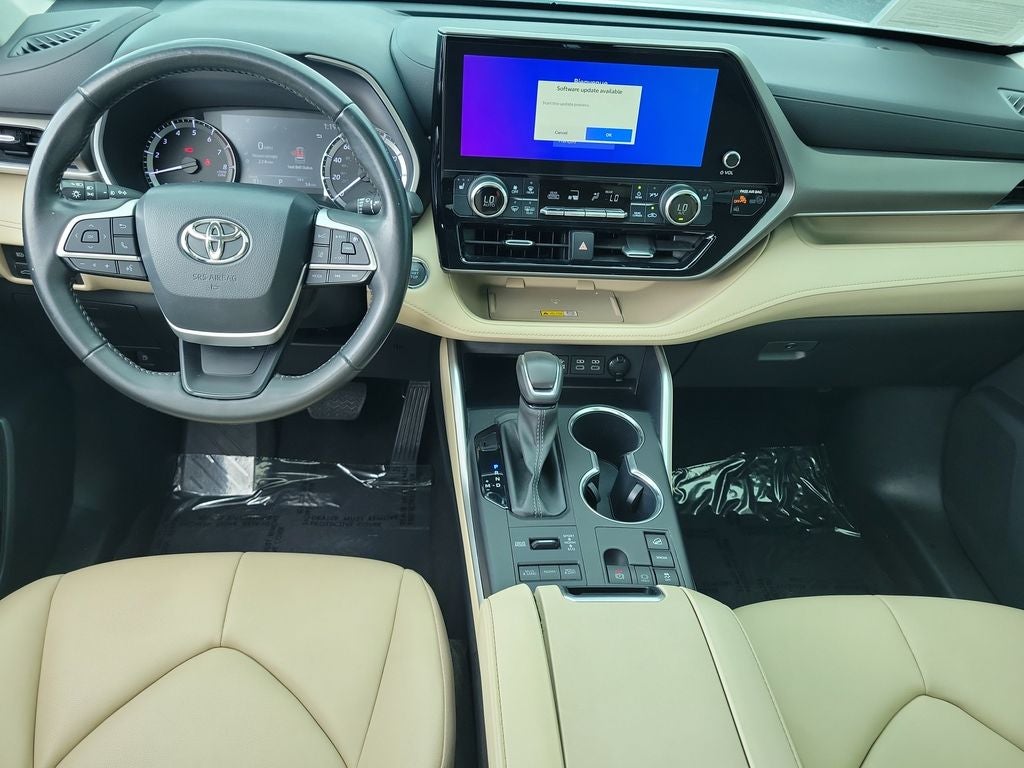 2023 Toyota Highlander XLE