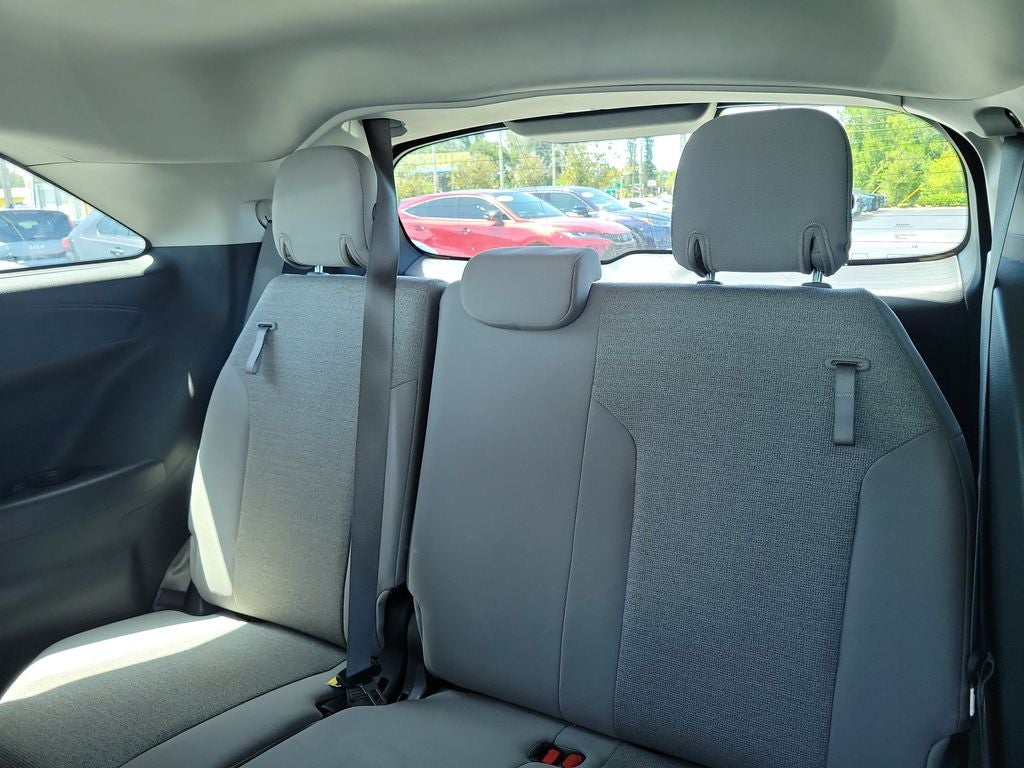 2025 Toyota Sienna LE 8 Passenger