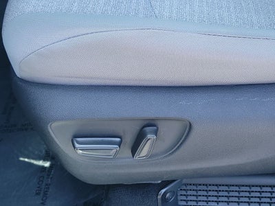 2025 Toyota Sienna LE 8 Passenger