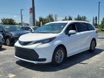 2025 Toyota Sienna LE 8 Passenger
